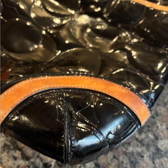 Coach Black and Tan Shoulder Bag - Picture 3 of 13